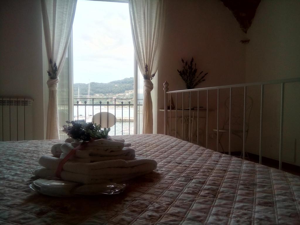 La Casetta Sul Mare Guesthouse Портовенере Экстерьер фото